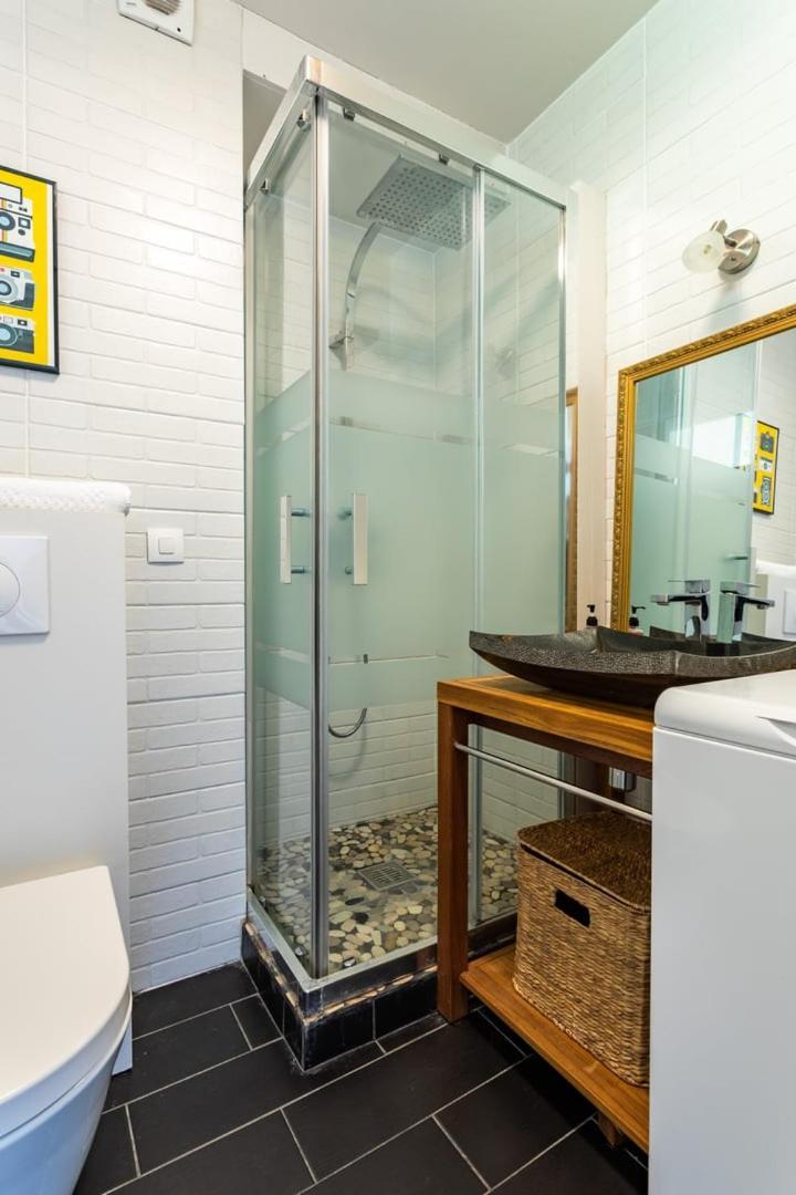 Le Capucin - Petit Duplex Avec Place De Parking Dinard Bagian luar foto